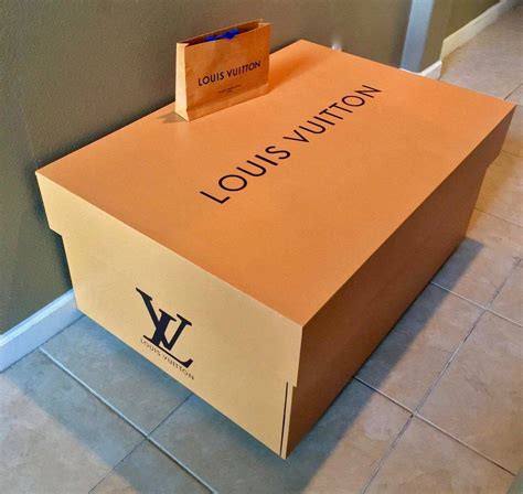 louis vuitton sneakers box